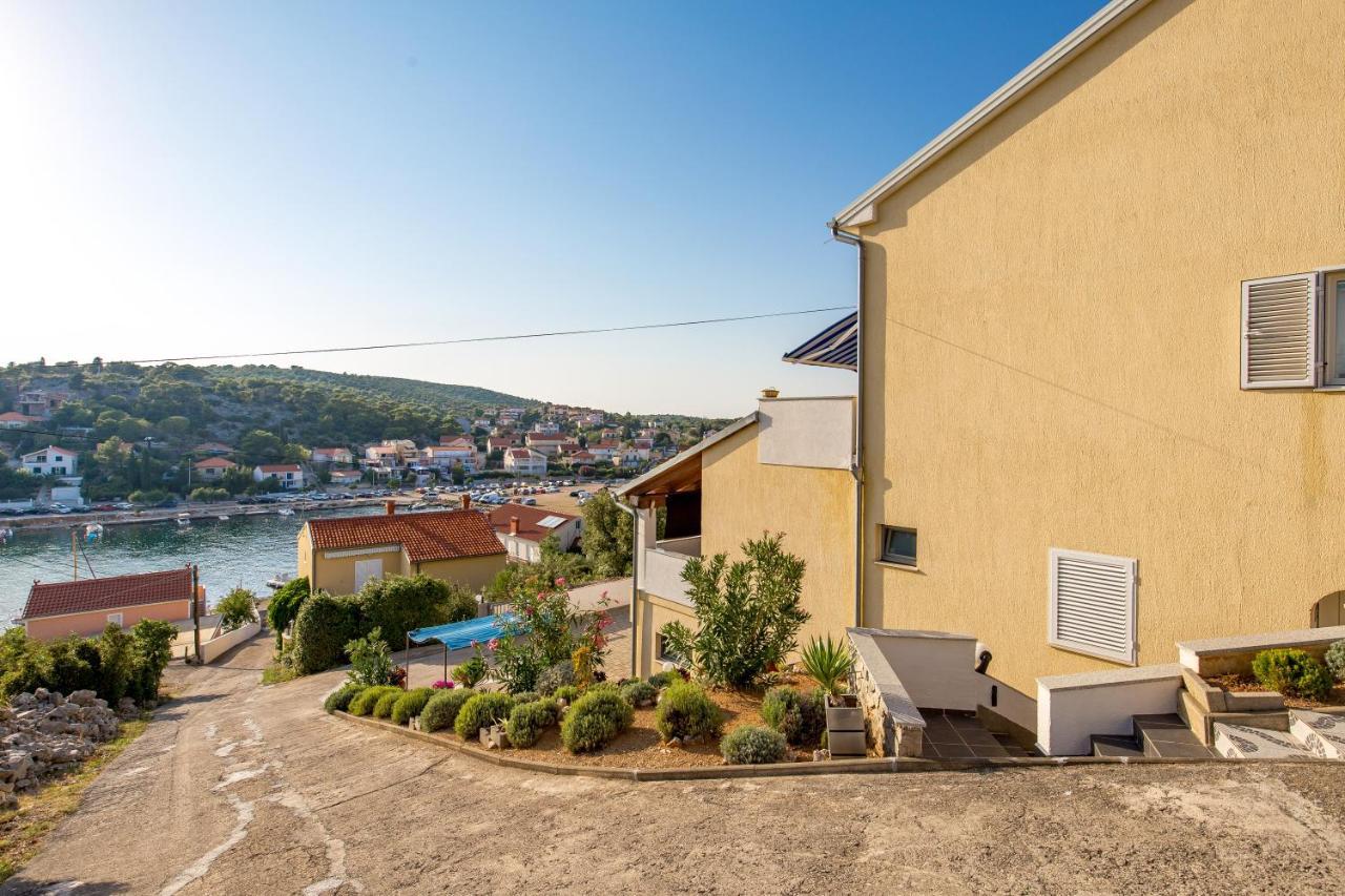 Dvorine Apartment Tisno Exterior photo